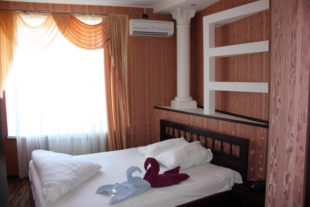 Hotel Bansay Dnipro Habitación foto
